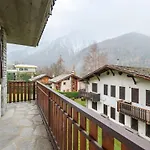 Centro Paese - 2 Passi Dalle Piste Апартаменты *