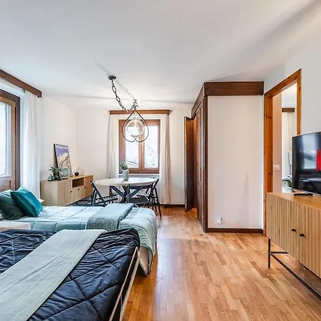 Apartment Centro Paese - 2 Passi Dalle Piste Courmayeur
